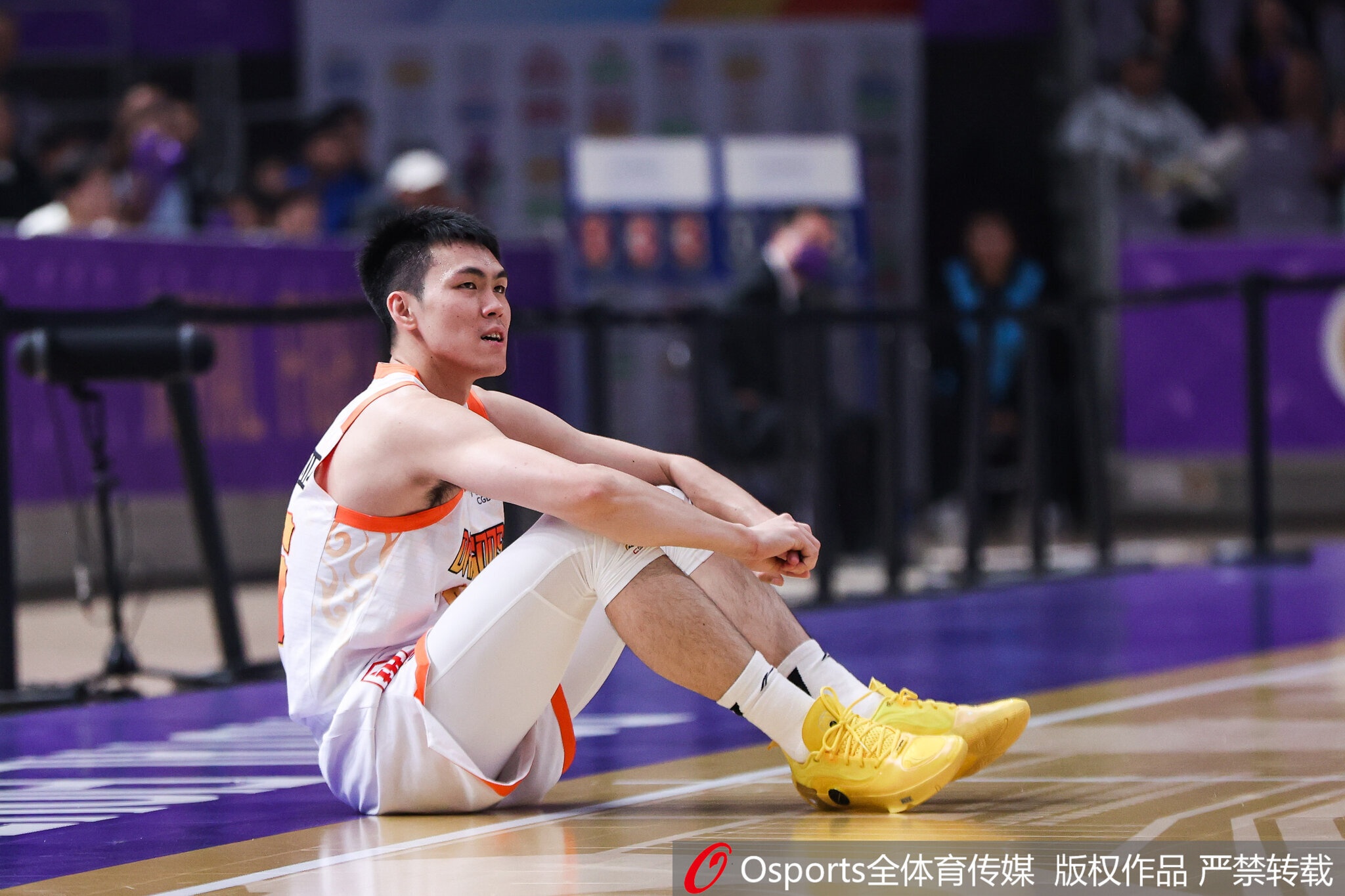 媒体人:世亚预第五窗口期中国男篮的集训名单已经确定 媒体人:世亚预第五窗口期中国男篮的集训名单已经确定